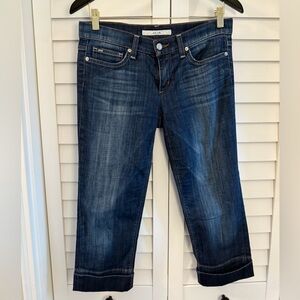 Joe's Jeans Dark Blue Cropped Denim Capris with Cuffed hem Size 27